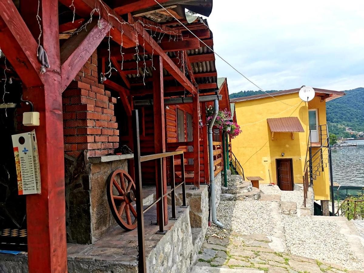Villa Casa Beasarah. à Dubova Extérieur photo