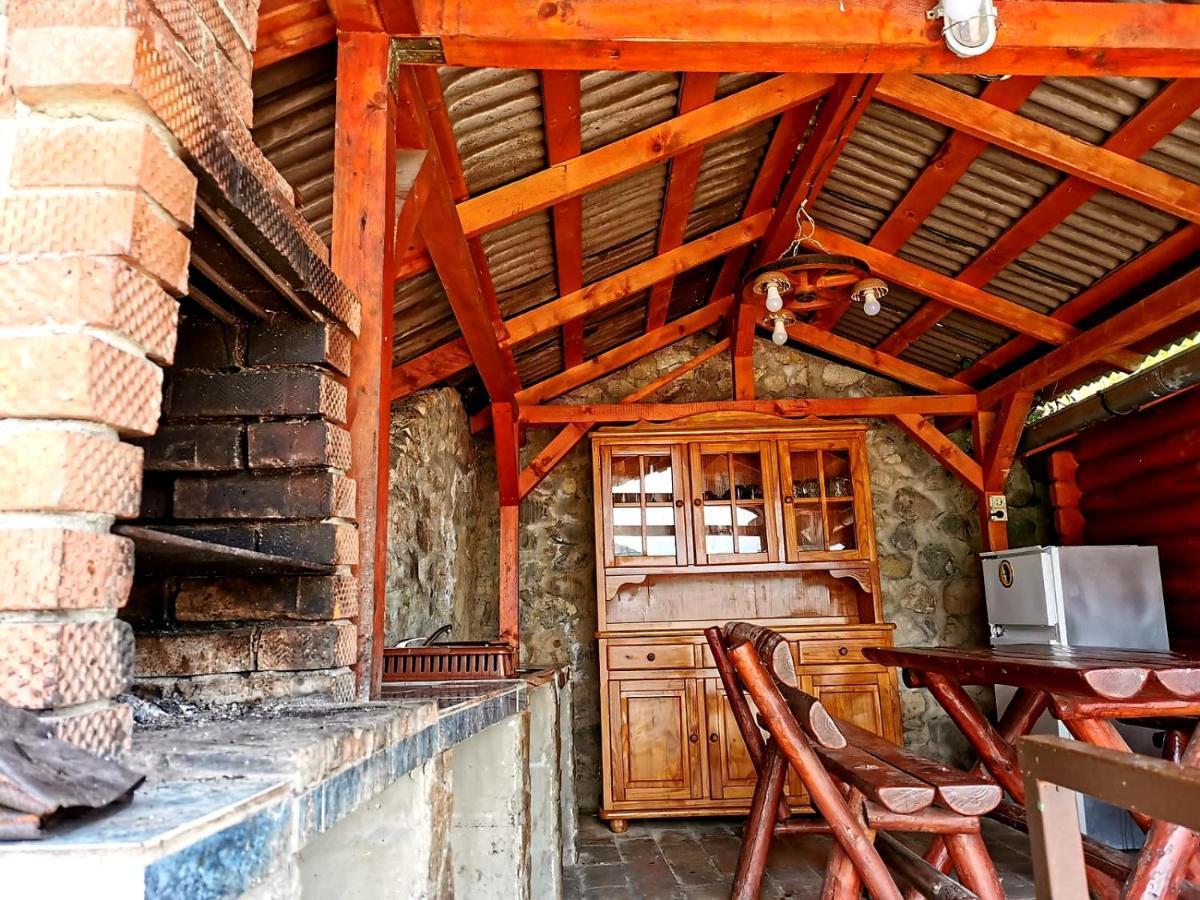 Villa Casa Beasarah. à Dubova Extérieur photo